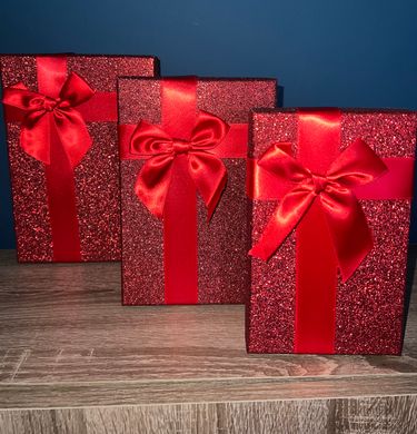 Подарункові коробки прямокутні червоні глітерні (3 шт.)